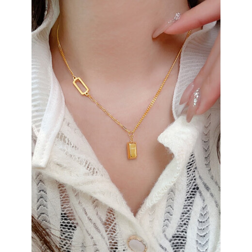 Fat Donglai's same style 18k gold necklace that does not fade, small gold bricks, women's 2023 new style niche, 18k gold, double fortune, small gold bar necklace