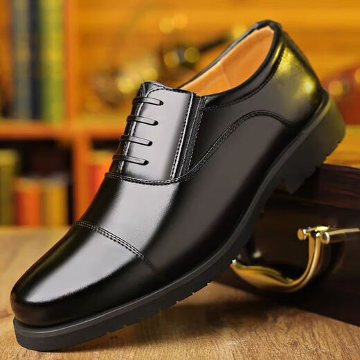 Daohuatu Nouvelles chaussures en cuir formelles pour chaussures en cuir masculin pour couvertures à pied, chaussures en cuir simple à lacets à trois plats de mariage à trois joint sectoriel de sécurité