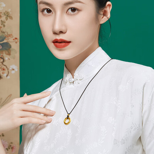 Lao Temple Gold Pendant Pure Gold Gold Hoop Ruyi Ping An Buckle Pendant Men's and Women's Necklaces as Birthday Gifts for Girlfriends and Wife Ping An Buckle Gold Beads Approximately 0.8g + Gift Box