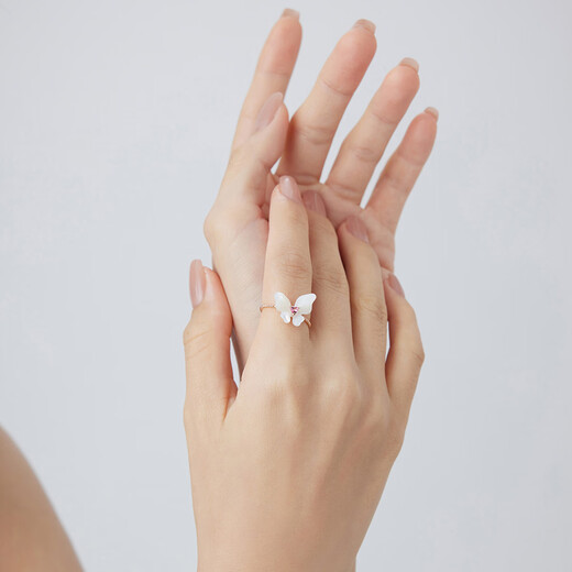 Chow Tai Fook SOINLOVE Treasure Girl 18K Gold Butterfly Tourmaline White Shell Ring VV254 No. 11