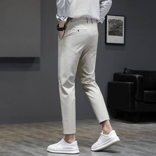 Kurentou 2024 Sommereiseide Cumped Hosen Männer koreanische Stil trendige Hosen elastische 9-Punkte-Hose Männer Schlanker Sommer Dünne Hosen 9902 Schwarz 38