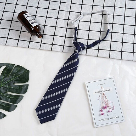 2-knotenfreie japanische gestreifte Krawatte JK Shirt Girl Dekoration Schüler College-Stil-Uniform-Schulangebot Marine Blau