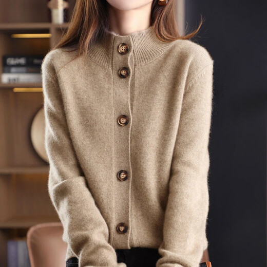 Xiu Shiyan's fashionable and fashionable sweater autumn and winter Korean women's clothing 2025 new temperament and age-reducing stand collar top loosely wear 9926 white skin S recommended 80-95Jin [Jin equals 0.5 kg]