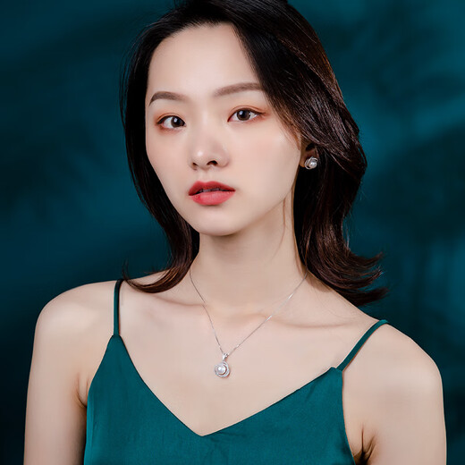 Qlady freshwater pearl necklace women's high-end clavicle chain silver pearl pendant birthday Valentine's Day gift for wife