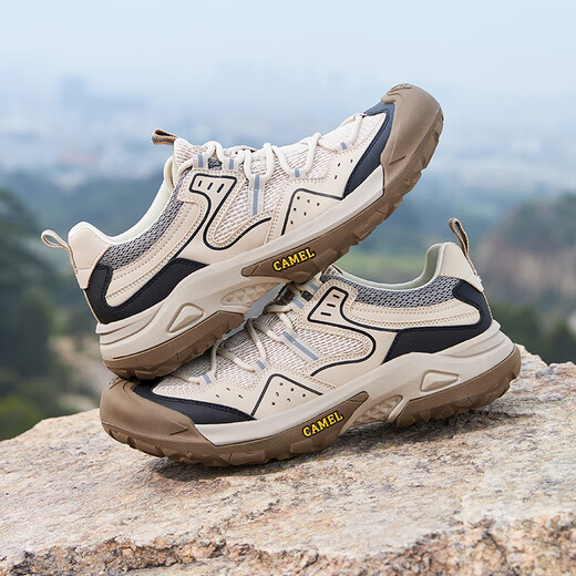 Camel (CAMEL) outdoor hiking shoes for men in summer new style breathable and comfortable hiking sports workwear shoes G14S342046 apricot color 42
