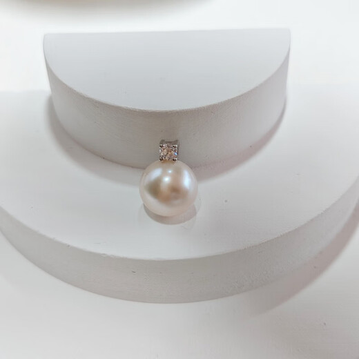 Edison Pearl Pendant Silver Princess Style Natural Fresh Water 10-11mm, Silver Perfect Round Highlight Slight Blemishes, White Transparent 1