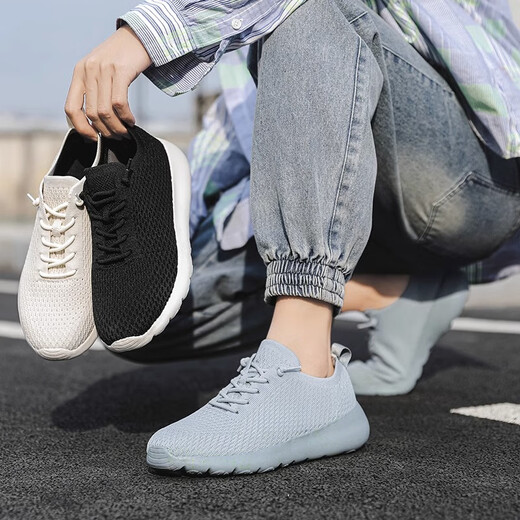 
Multi-sports walking shoes men's shoes women's shoes all seasons lightweight one foot breathable soft sole running and walking non-slip casual shoes 689 black and white [men and women] 42