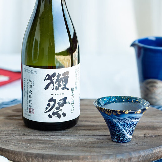Dassai 23 2/3 Junmai Daiginjo Japanese imported sake 720ml gift box