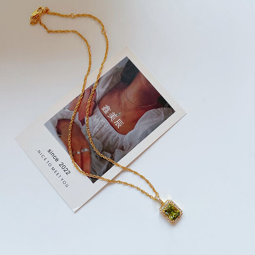 Yingtang Old Phoenix 999 Peridot Pendant European and American Fashionable Olive Green Necklace Flashing Faceted Zircon Olive Green Necklace