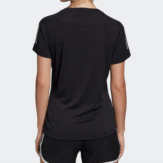 Adidas (adidas) T-shirt à manches à manches courtes et décontractées.