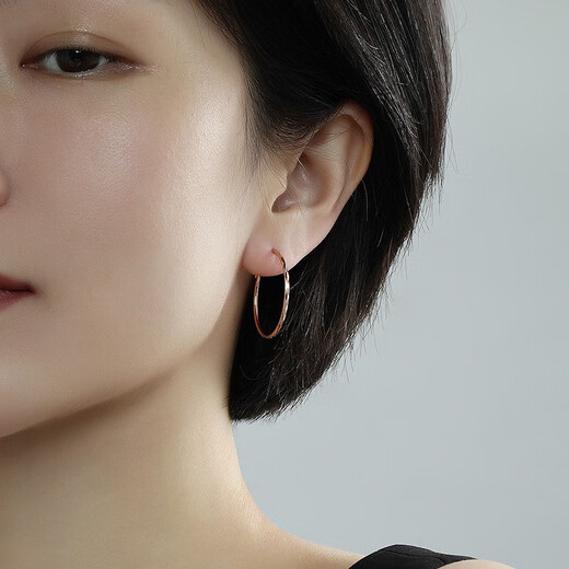 Ming brand jewelry 18K gold color gold earrings, atmospheric arc diamond earrings for women, CSH0309 pricing, 18K gold earrings, about 1.58-1.81 grams