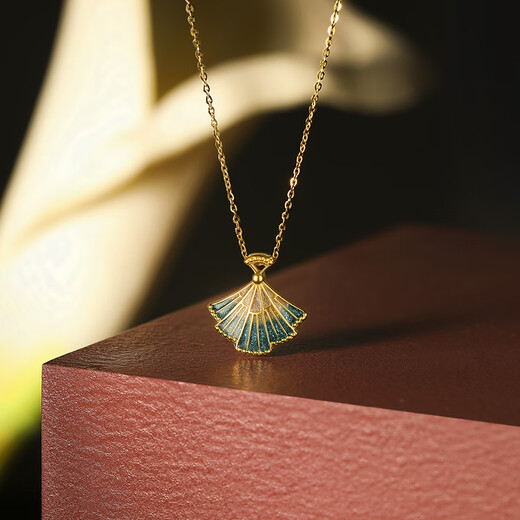 Saturday Blessing Meteor Fan Gold Necklace Women's Gold Pendant Birthday Gift Price A069667 Approximately 3.1g 40+5cm