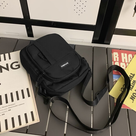 IROYA single shoulder crossbody bag small backpack men's chest bag men's waist bag small shoulder bag men's small bag casual sports mobile phone bag black