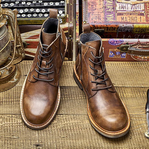 Lingbu echtes Leder Martin Boots Herren -Lederstiefel der Britenstiefel High Top Leder Schuhe handgefertigte Retro -Stiefel Herren -Kuhlattenstiefel Arbeitstiefel Trend Kaffee Farbe 41