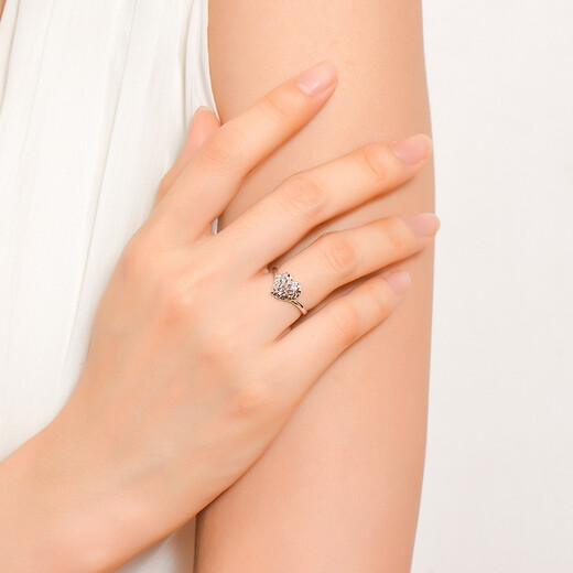 Yuan Shengfu's new PT950 heart-shaped imitation diamond faceted platinum ring, women's large platinum fashion ring, 2.73 grams