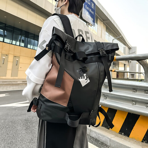 滕阁厢 男士背包双肩潮流卷口旅行包时尚女大容量防水高中大学生书包 黑棕色