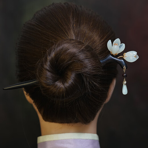 Mengyi antique black sandalwood hairpin magnolia flower hairpin hairpin hairpin tassels step rocking hairpin Hanfu updo versatile daily Fengyulan with tassels
