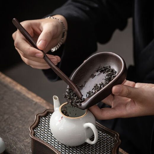 Qi Chief Black Sandalwood Tea Principle Solid Wood Tea Appreciation Lotus Kung Fu Tea Set Tea Ceremony Six Gentlemen Accessories Household Tea Spoon Tea Spade Tea Dividing and Pulling Quan Cheng Black Sandalwood Tea Principle