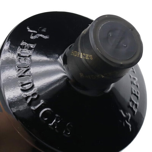 亨利爵士（Hendrick's）金酒 洋酒苏格兰原装 杜松子酒 琴酒 毡酒 亨利爵士金酒 700mL 1瓶