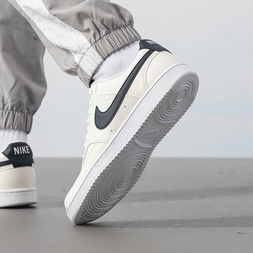 Nike (Nike) Herrenschuhe, neue Sommersportschuhe, Court Board-Schuhe, trendige, modische, leichte und atmungsaktive Low-Top-Casual-Schuhe im Freien, HQ4867-101 44.5