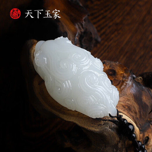 Tianxia Yujia natural jade Pixiu handle pendant handmade jade carving creative jewelry portable gift gift box LP1405 white jade