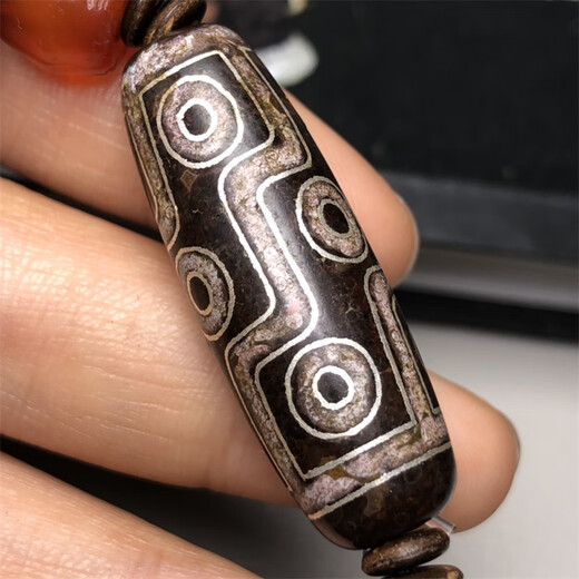 Guran Jewelry Selection Daily Leaks Tibetan cinnabar nine-eye dzi beads inlaid with silver wire and old agate ancient beads hand-strung