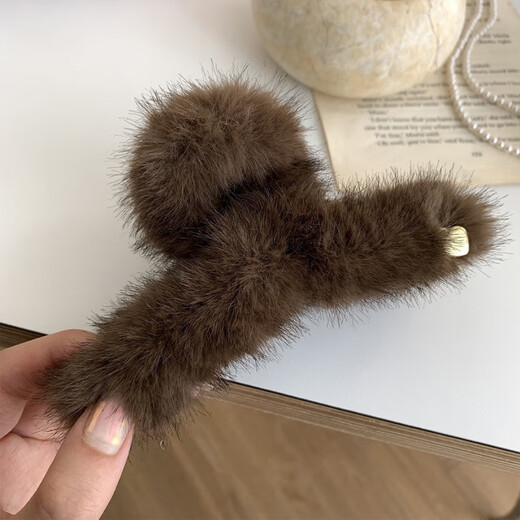 BARY REEF Autumn and Winter Furry Hair Clip Women's Plush Grip Clip Large Hair Shark Clip Furry Ins Feeling Hair Accessory Back of Head Plush Coffee Color 13cm
