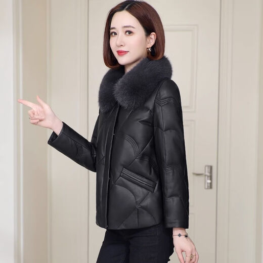 Yunqi Qianqiu Genuine Leather Down Jacket Women's Short 2025 Winter New Fox Fur Collar Sheepskin Fashion Small Fur Jacket Black XL 121-130Jin Jin equals 0.5 kg