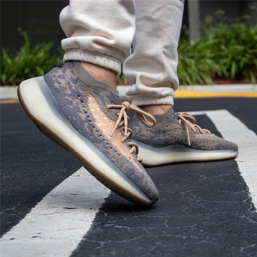 阿迪达斯 （adidas）男女鞋 Yeezy Boost 380 Alien 椰子跑步休闲鞋 FX9764 灰棕满天星 40.5