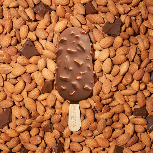 Menglong Wang Jiaer recommends Heluxue Menglong almond nut flavored ice cream 65g*4 pieces ice cream