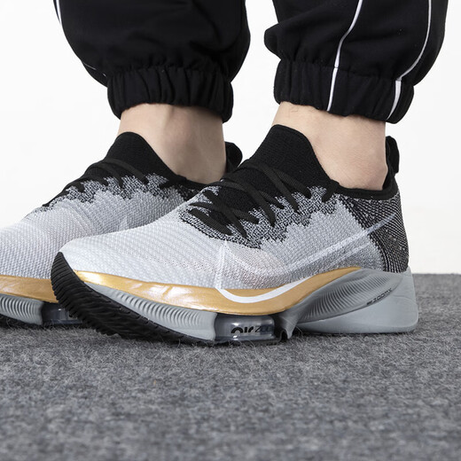 Nike (Nike) 2025 Autumn Running Shoes Zapatos para hombres Nuevas zapatillas de deporte de zoom de zapatillas transpirables zapatillas de deporte livianas CI9923-008 40