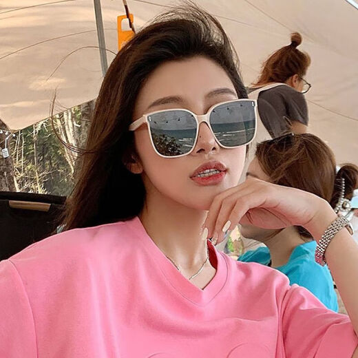 
Zhuoyu sunglasses men's big frame and big face make them look slim and handsome sunscreen women's trendy black frame upgraded polarized version [mirror box + mirror cloth]