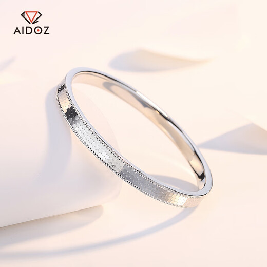 Aido diamond boutique pt950 platinum bracelet for women new fashion shiny honeycomb dragon scale platinum bracelet semi-solid inner diameter 54mm weight 12.22 grams width about 4mm