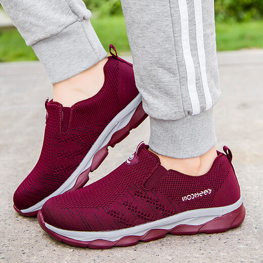 
Senbo shoes Fei old men's shoes for women with non-slip soft sole leap month mother's shoes for old Beijing cloth shoes casual sports shoes for elderly men 9928 black rose red women's one-legged 37 standard code