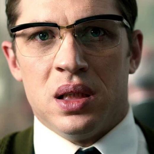 Sisyphus radiation-proof blue-light flat mirror Tom Hardy's same style big-face glasses men's color-changing computer eye protection myopia frame fat handsome black frame transparent film customized 1.56 radiation-proof aspheric myopia left and right eyes 200 degrees
