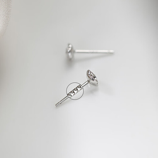 Putino 999 earrings for women yellow. Golden flower earrings New Year earrings light luxury autumn and winter style 2024 new trend 999 small rose earrings golden pair