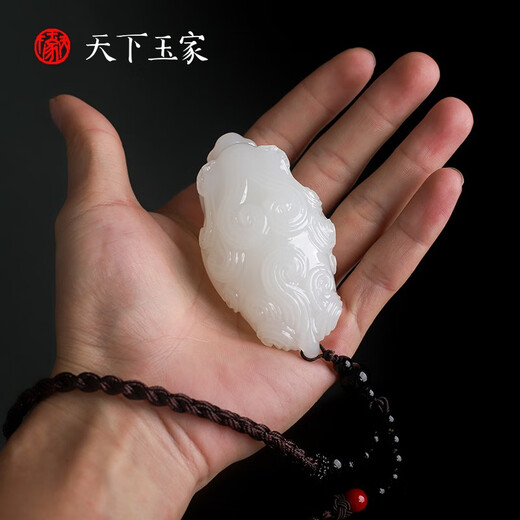 Tianxia Yujia natural jade Pixiu handle pendant handmade jade carving creative jewelry portable gift gift box LP1405 white jade