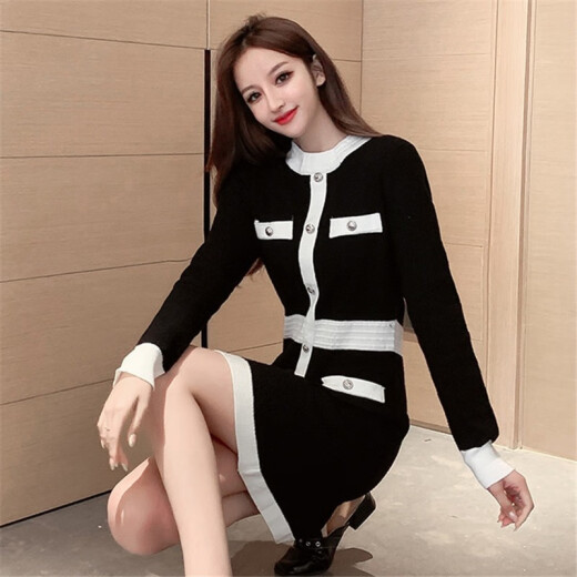 KuoyiHouse knitted dress 2021 spring and autumn design, high-end, light and mature style, paired with a coat, slim fit XNMK1058 black, one size fits all