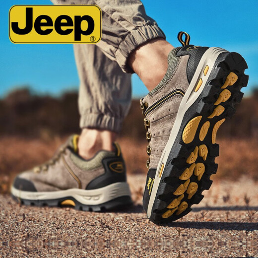 JEEP/Jeep Men's Shoes Outdoor Hiking Shoes Men's 2020 Autumn New Anti-Slip Wear-Resistant Grip Hiking Shoes Men's Construction Site Commuting Shoes Khaki 255/41