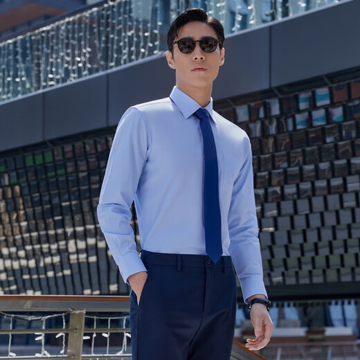 Мужская рубашка YOUNGOR с длинными рукавами, однотонная, не требует глажки, хлопково-полиэфирная ткань, удобная, не мнется, плоская и простая в уходе, светло-голубая 40