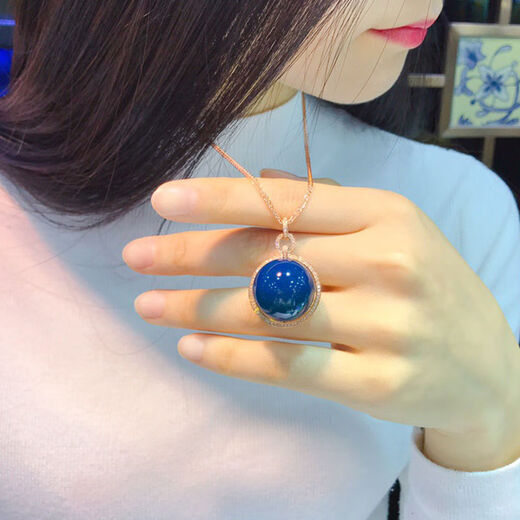 Time-dry Dominican blue amber pendant, pure water, high blue, no impurities, blue amber necklace, clavicle chain, 16mm large particle amber beeswax 16mm 1 piece