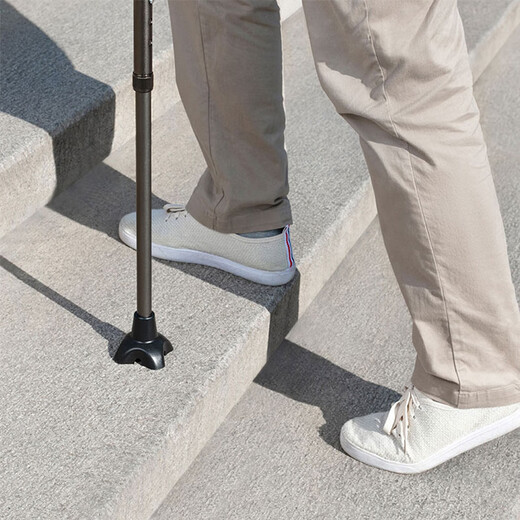 Yuwell, the elderly, four-legged crutch, walking aid for young people, fracture, crutch, walk aid for walking aid with stool, anti-slip and lightweight YU838-Steel