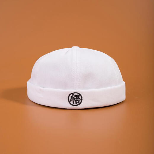 Thousands of charming Chinese style yuppie hip-hop landlord hats for women, Korean version, all-match casual gangster hats, retro brimless melon skin hats for men, black, adjustable