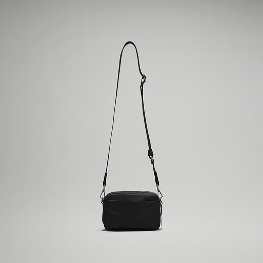 lululemon丨Everywhere 斜挎包 *金属件 LU9C80S 黑色 O/S