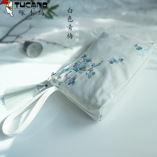 啄木鸟（TUCANO）国风手拿包布艺简约古风拉链刺绣手机钥匙帆布小包笔袋零钱包女 蓝色青梅刺绣