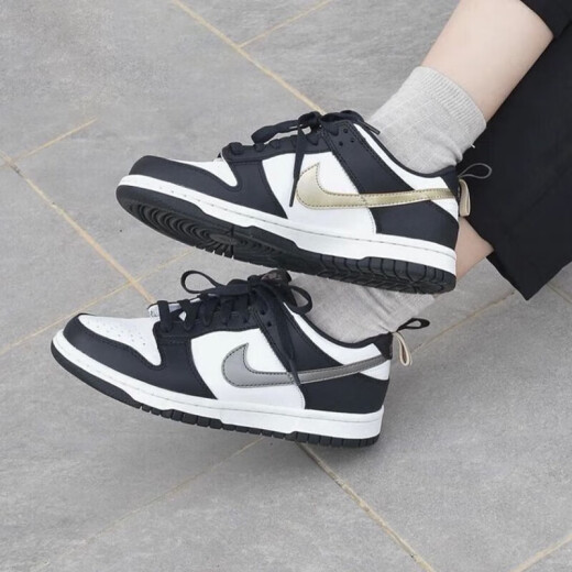 Nike Shoes Dunk Low Women's Shoes Versatille Low Top Ins Trendy y de moda zapatos informales zapatos de patineta Productos modernos DH9764-001/Gold and Silver Logotipo 36.5