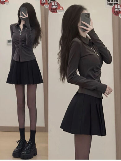 Zhidoudou Spring Fashion Suit Jk Pure and Light Style único y hermoso atmósfera Top de cintura alta falda corta de falda corta dos piezas J-7029 Top gris oscuro + falda plisada negra S _sugestionada 90Jin [Jin equivale a 0.5 kg] por debajo de