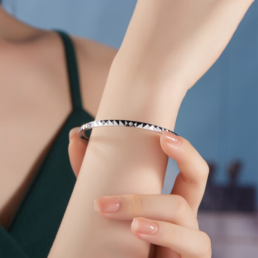 Yuan Shengfu's new PT950 high-quality solid fixed mouth diamond-shaped platinum bracelet, women's platinum bracelet, 21.33 grams, ring 57mm