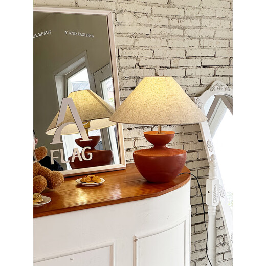 Weekend Oxygen WEEKENDOXYGEN wabi-sabi style retro medieval table lamp bedroom American new Chinese style French designer master bedroom bedside lamp sense high base button switch