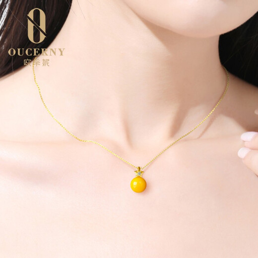Ou Cheni 18k gold inlaid with five-pointed star diamond beeswax necklace bead pendant female chicken oil yellow amber clavicle chain ready to ship 925 silver chain